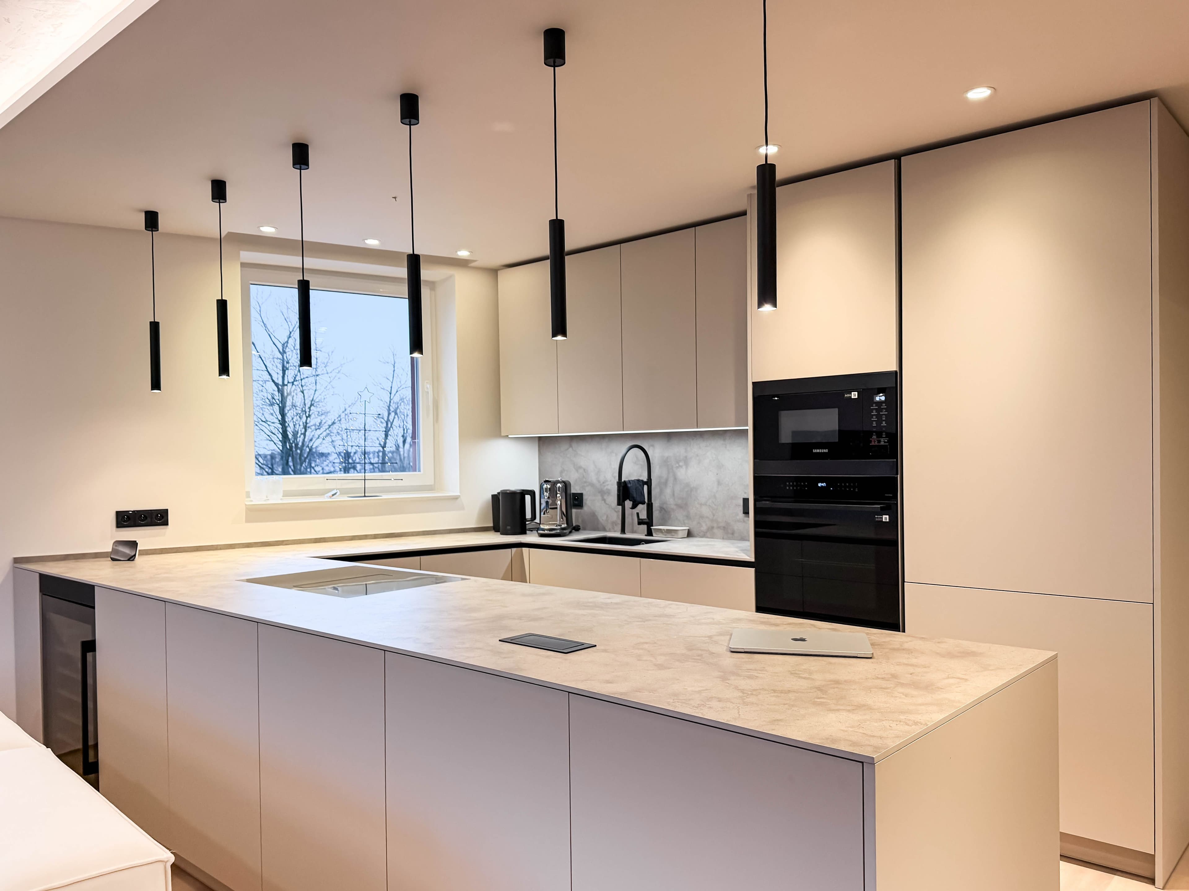 Rekonstrukce prosluněného bytu 