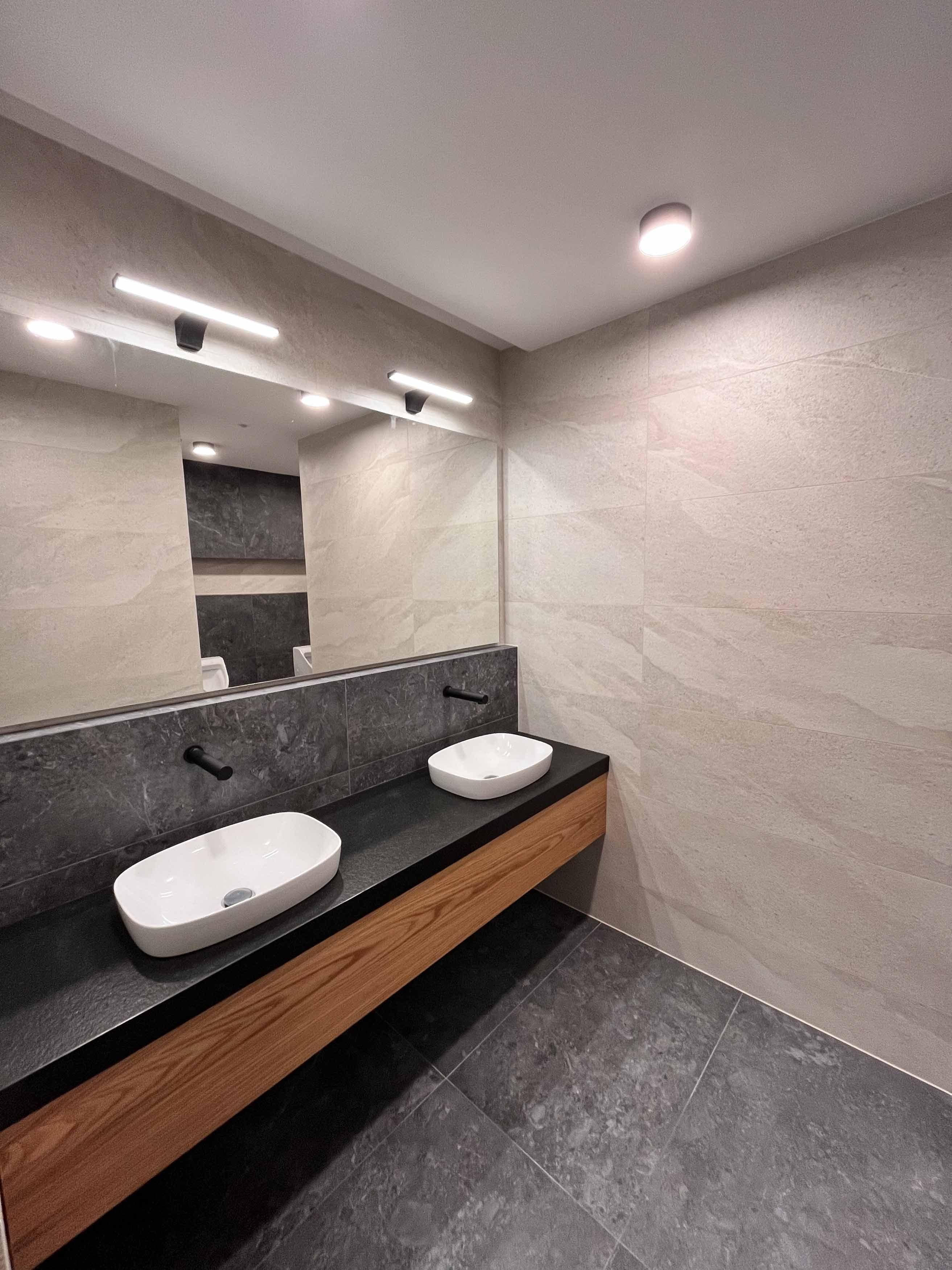 Rekonstrukce firemních toalet